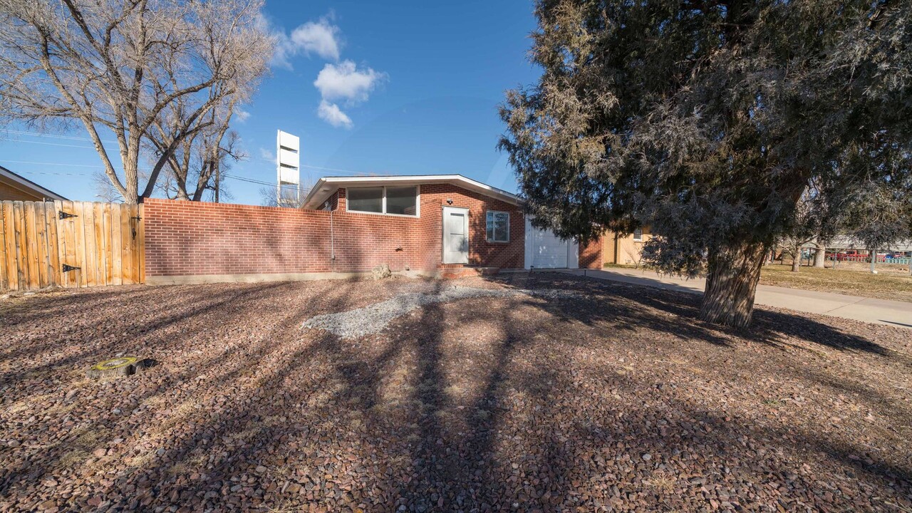 124 Amherst St in Colorado Springs, CO - Foto de edificio