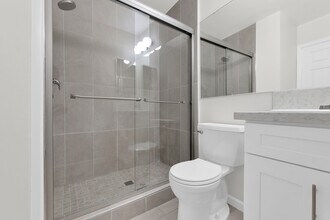 1575 Manning Ave in Los Angeles, CA - Foto de edificio - Building Photo