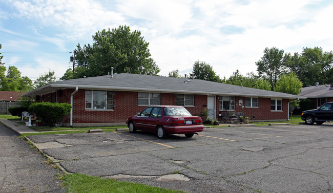 308 Kenbrook Dr in Vandalia, OH - Foto de edificio - Building Photo