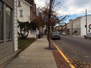 107 Hall St in Spring City, PA - Building Photo - Building Photo