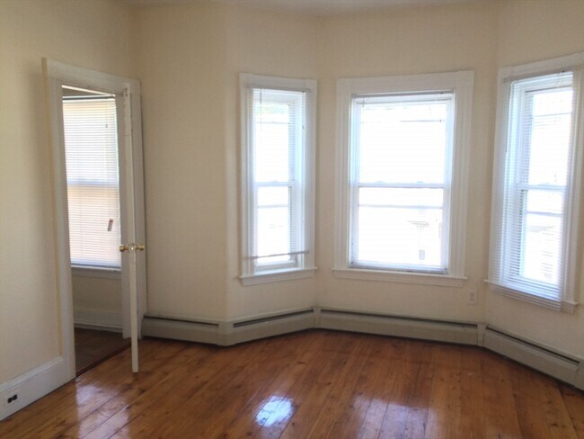 76 Hano St-Unit -76 in Boston, MA - Building Photo - Building Photo
