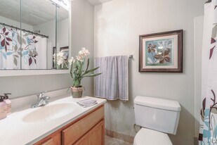 Chamberlain I & II Apartments in Dayton, OH - Building Photo