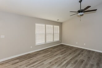 2082 Chapel Creek Rd in Concord, NC - Building Photo - Building Photo