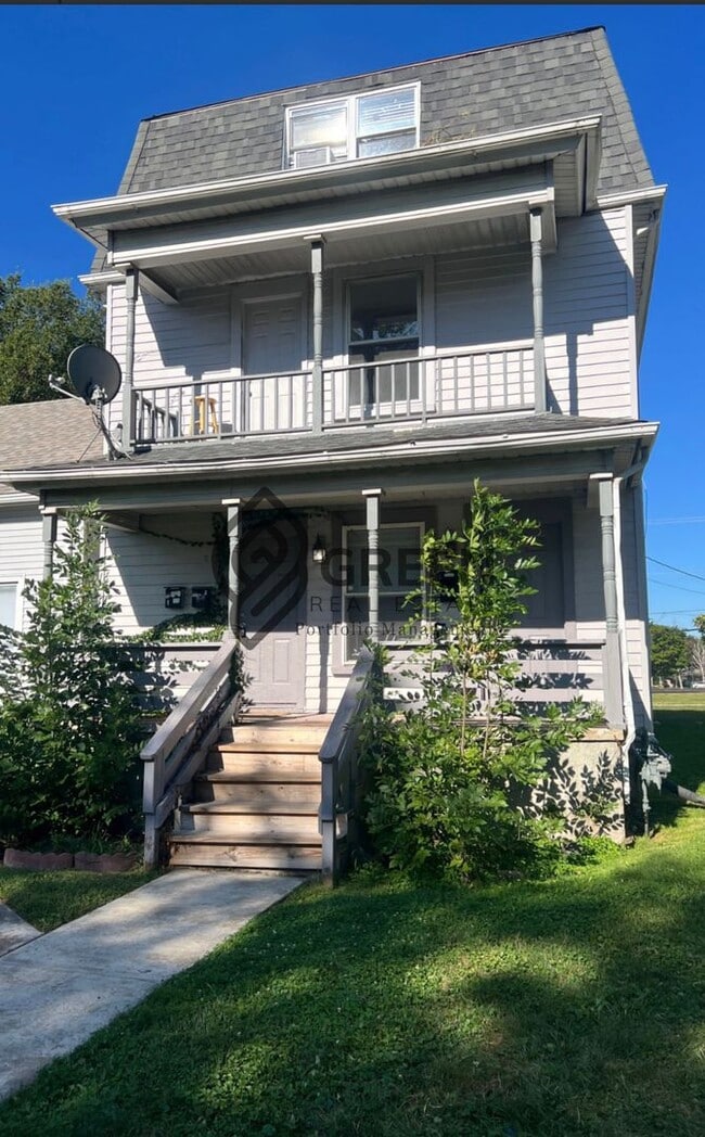 property at 275 S 3rd Ave