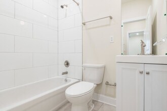 1825 N Bouvier St in Philadelphia, PA - Building Photo - Building Photo