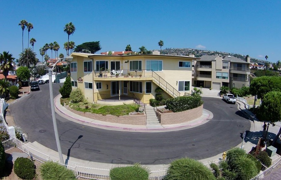 405 Pasadena Ct in San Clemente, CA - Foto de edificio