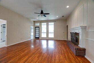 2100 Remmington Dr in Flower Mound, TX - Building Photo - Building Photo