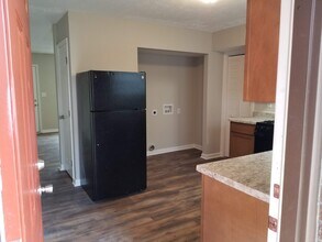 918 Rarig Ave, Unit A in Columbus, OH - Building Photo - Building Photo