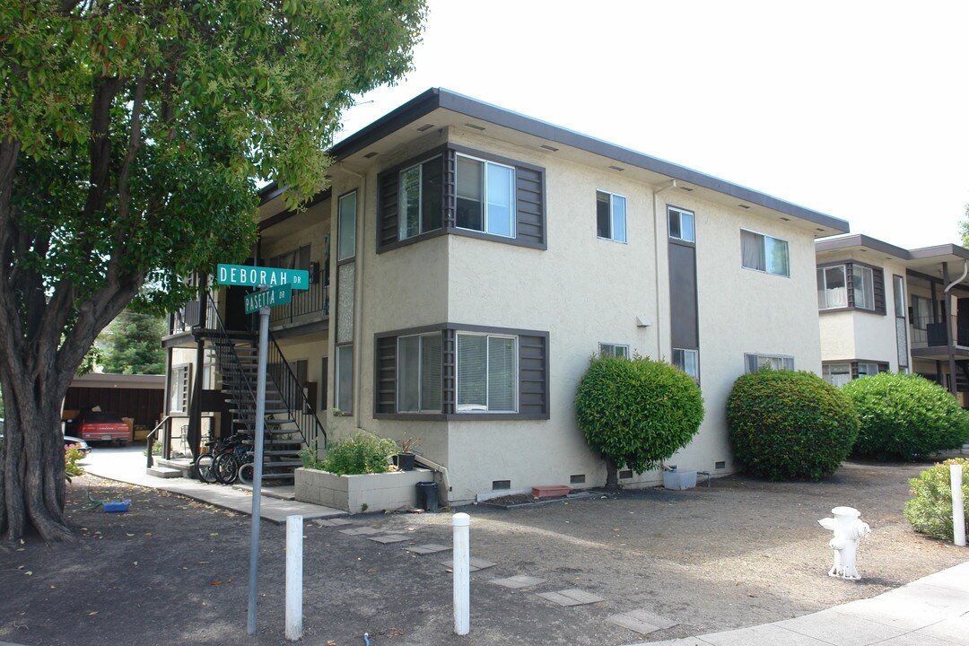 2146 Pasetta Dr in Santa Clara, CA - Building Photo