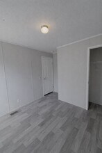 248 Laurel Leah in Oxford, MI - Building Photo - Building Photo