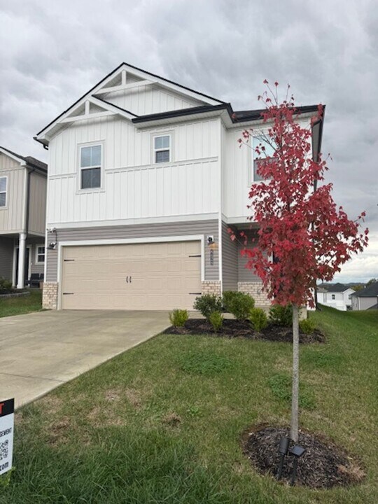 4428 Skyridge Dr in Nashville, TN - Building Photo