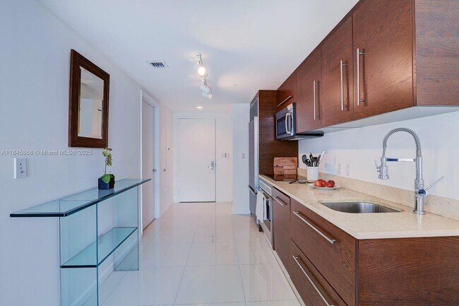 property at 465 Brickell Ave