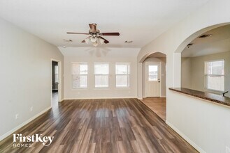 339 Primrose Way in New Braunfels, TX - Building Photo - Building Photo