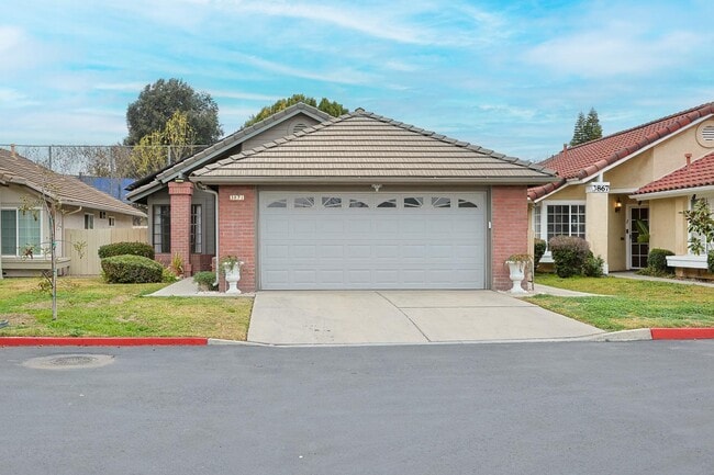 property at 3871 King St