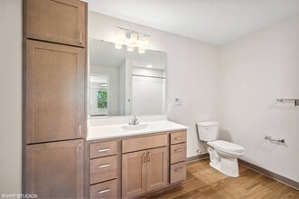 Ride Apartments in St. Paul, MN - Building Photo - Building Photo