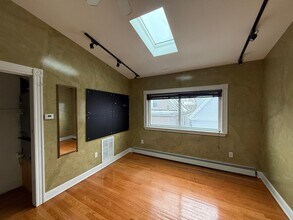 20 Ellington Rd, Unit 3 in Somerville, MA - Foto de edificio - Building Photo