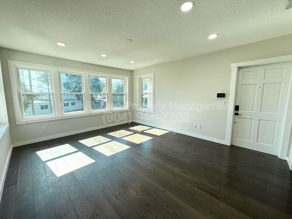 1733 Memorial Park Terrace in Jacksonville, FL - Building Photo