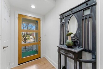 302 Hascall Rd NW in Atlanta, GA - Building Photo - Building Photo