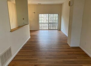 70 Hubbard Rd in Guilford, CT - Building Photo - Building Photo