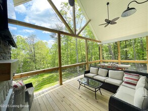 84 Lakeside Dr in Clarkson, KY - Building Photo - Building Photo