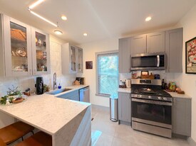 1419 Fischer St in Detroit, MI - Building Photo