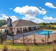 206 Marathon Ln in Candler, NC - Building Photo - Building Photo