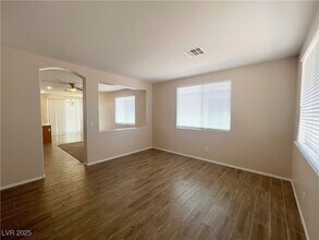5366 S Conquistador St in Las Vegas, NV - Building Photo - Building Photo