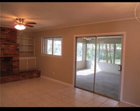 10625 Rockwood St in Corpus Christi, TX - Building Photo - Building Photo