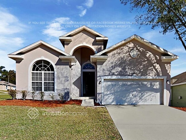 property at 37023 Highland Bluff Cir