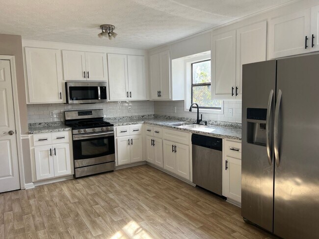 1601 Cumberland Trce in Acworth, GA - Building Photo - Building Photo