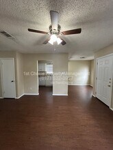 2212 Viewtop Ln in Arlington, TX - Building Photo - Building Photo