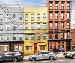 312 Monroe St in Hoboken, NJ - Building Photo - Building Photo