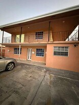 958 E 21st St in Hialeah, FL - Building Photo