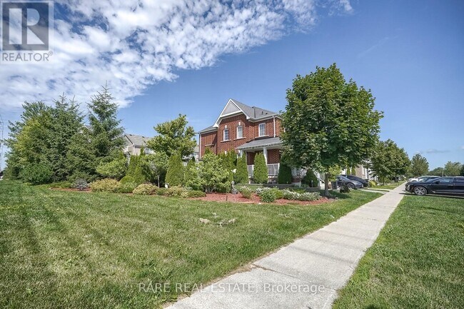 1428 Arborwood Dr in Oshawa, ON - Building Photo - Building Photo