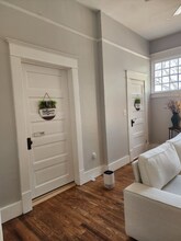 343 Adelle St, Unit 1 (First floor, left bedroom) in Jackson, MS - Building Photo - Building Photo