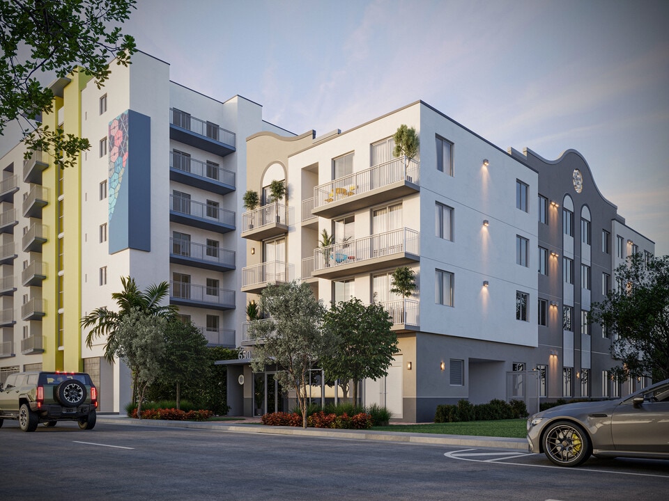 650 SW 1st St in Miami, FL - Foto de edificio