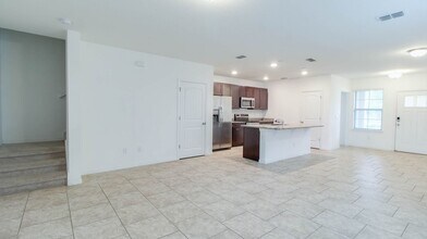 9930 Sunny Mews Alley in Winter Garden, FL - Building Photo - Building Photo