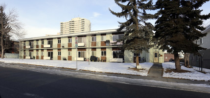 Grandel Manor in Calgary, AB - Building Photo - Primary Photo