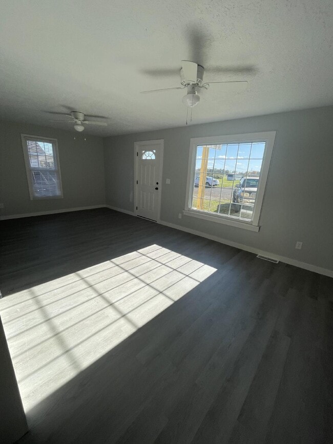 5894 Martin Hwy in Union City, TN - Building Photo - Building Photo