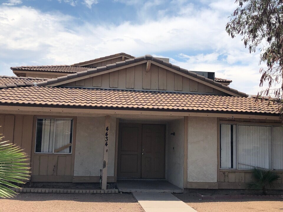 4434 N 53rd Ln in Phoenix, AZ - Building Photo