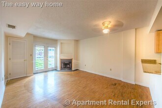 345 Franklin St, Unit #505 in Cambridge, MA - Foto de edificio - Building Photo