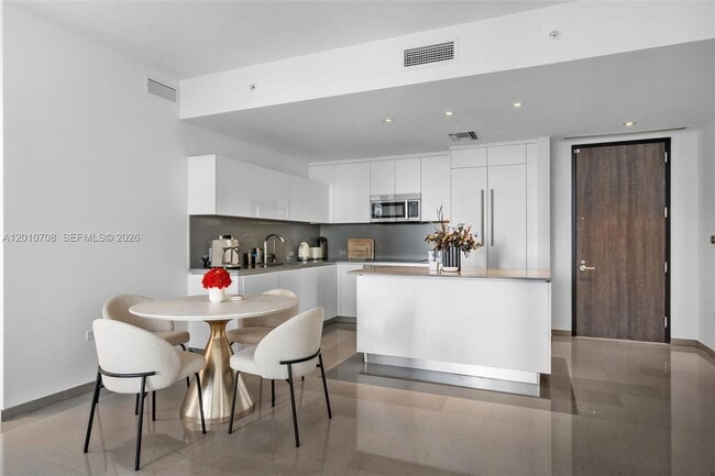 property at 88 SW 7th St