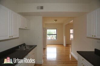 822 W Waveland Ave, Unit M00B in Chicago, IL - Building Photo - Building Photo