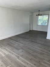 3643 SW Clare Ave in Topeka, KS - Building Photo - Building Photo