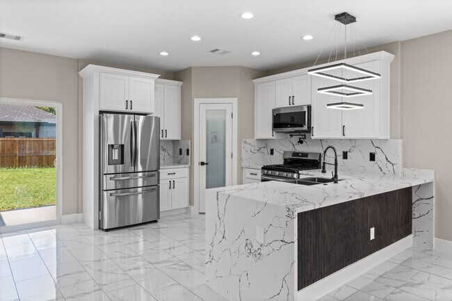 property at 7927 Colonial Ln