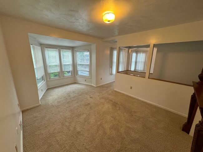 920 Bellefonte St, Unit 920 Bellefonte  2nd Floor