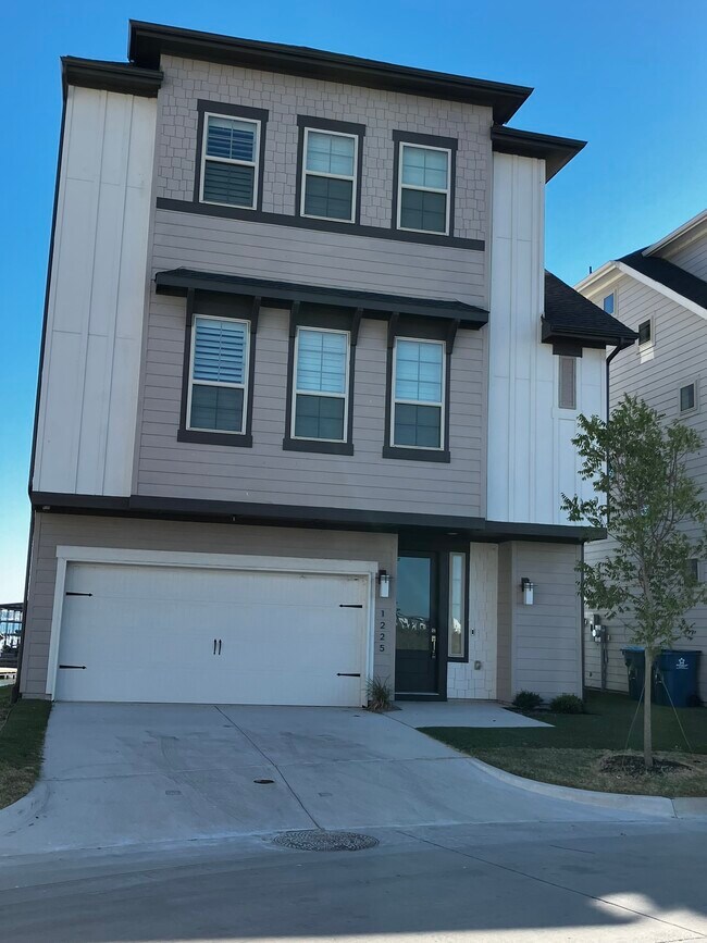 1225 Marc Pl in Rowlett, TX - Building Photo - Building Photo