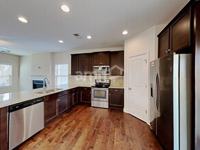 232 Lanier Pl in Clayton, NC - Building Photo - Building Photo