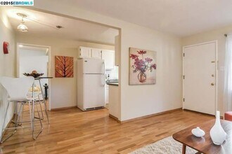 3111 College Ave, Unit A in Berkeley, CA - Building Photo - Building Photo