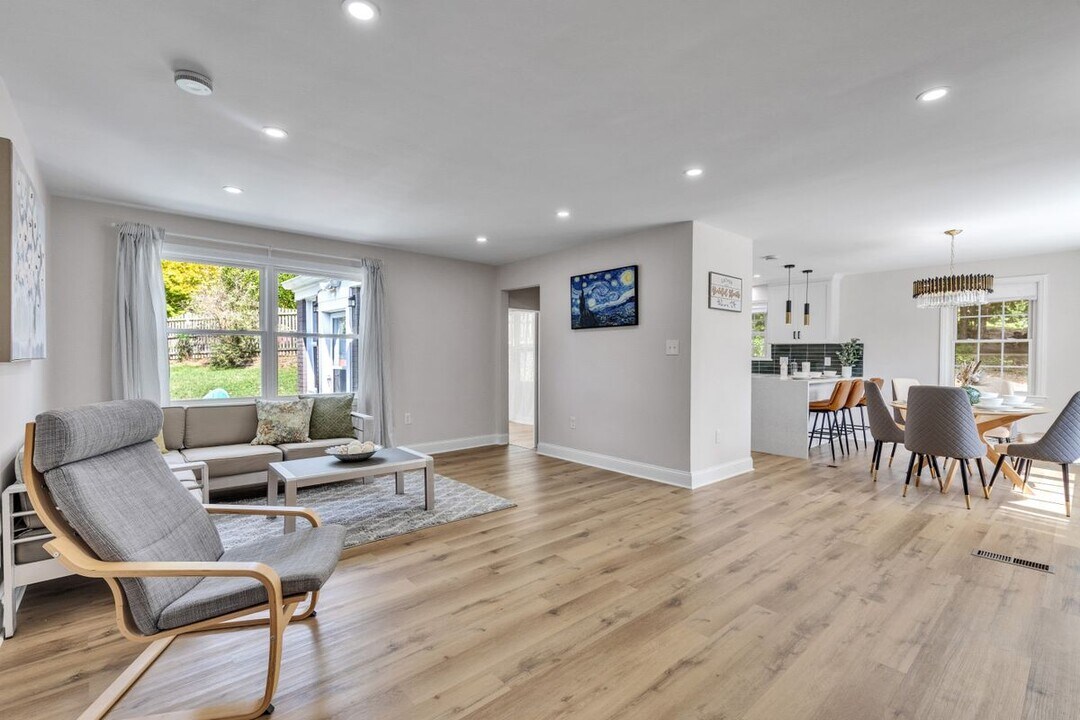 6202 INWOOD in Cheverly, MD - Building Photo